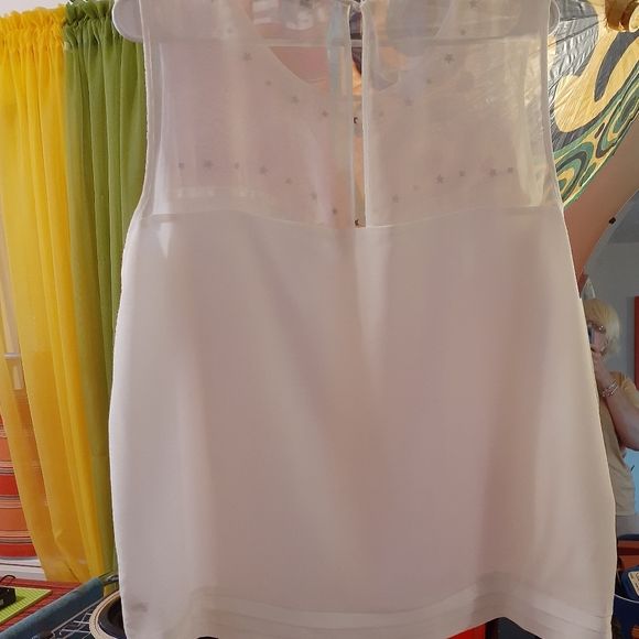 Top/Blouse - Picture 6 of 8